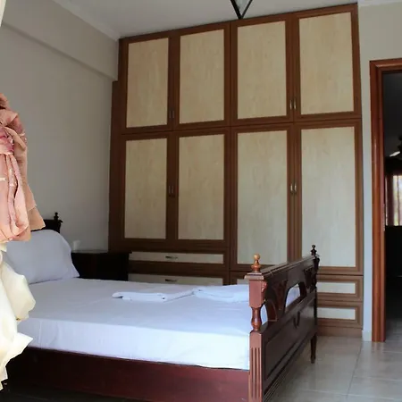 Old Town New Big House With Garden Close To Beach *